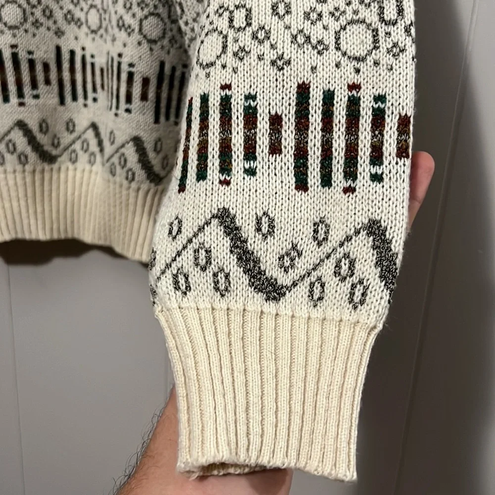 Vintage JT Beckett Men’s XL Sweater Made in Italy Geometric Design